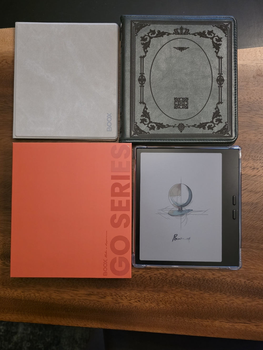BOOX Go Color 7 Gen II Series E-reader and Two Cases